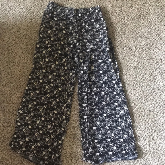 Hollister Pants - Loose pants